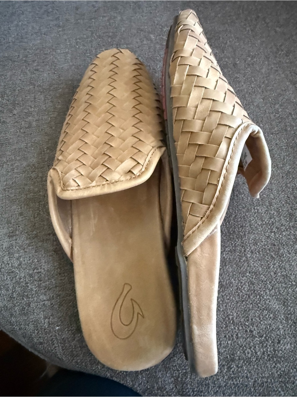 OluKai Women's Woven Leather Mule in Cognac - Picture 6 of 8